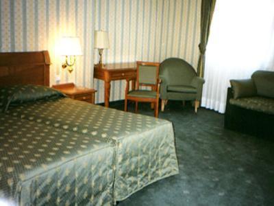 In Hotel 3*