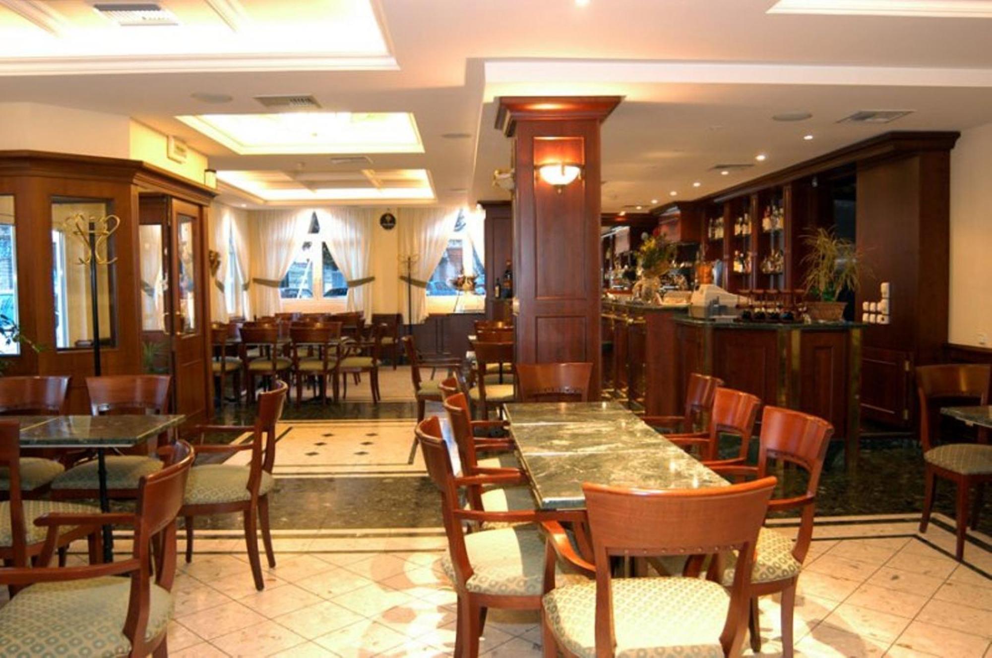 Hotel In