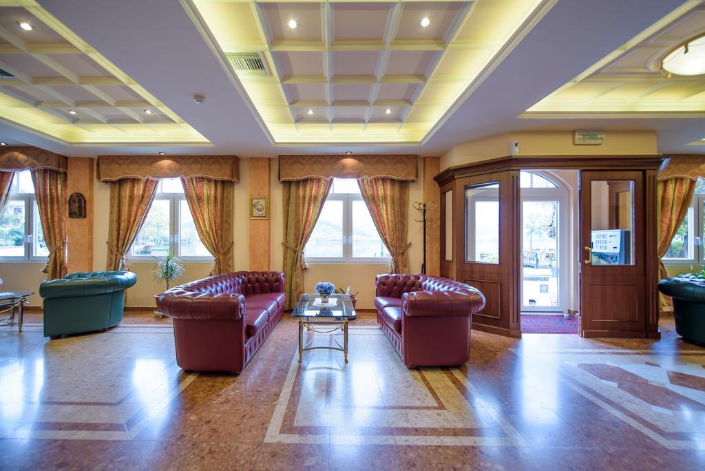 Hotel In 3*